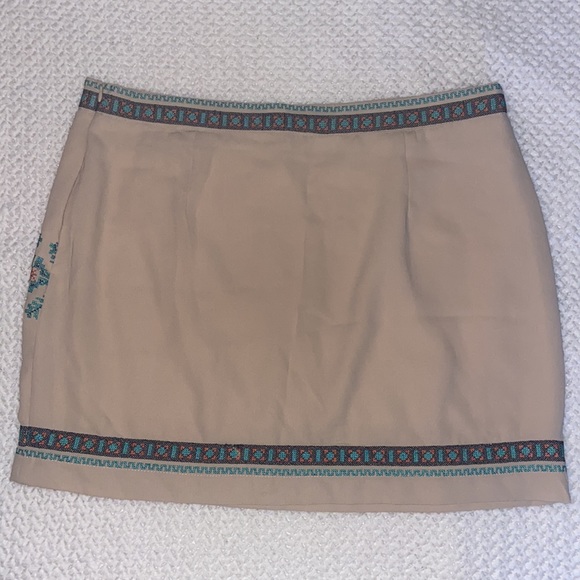 Altar’d State Mini Skirt Size XL With Navajo Inspired Cross Stitched Pattern NWT - Picture 2 of 7